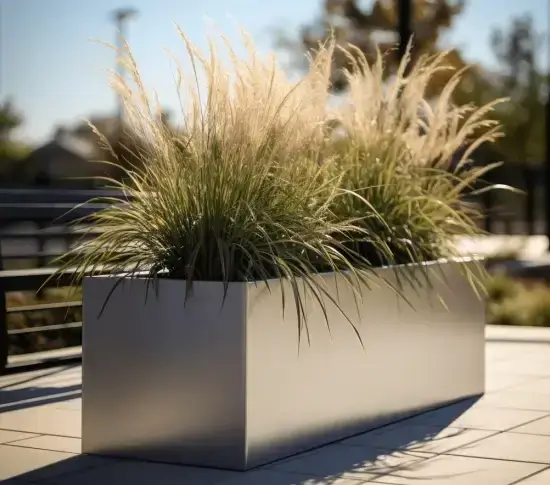 aluminum planter 01.25.2024